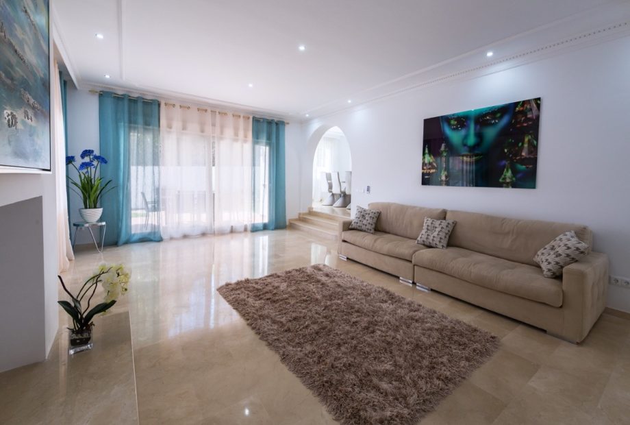 Fully renovated detached villa in Atalaya de Rio Verde,Puerto Banus.